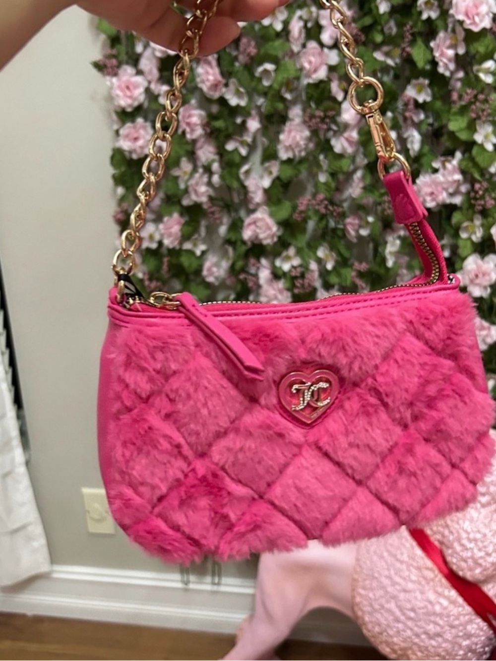 Juicy couture pink Flash Get cozy mini wristlet purse